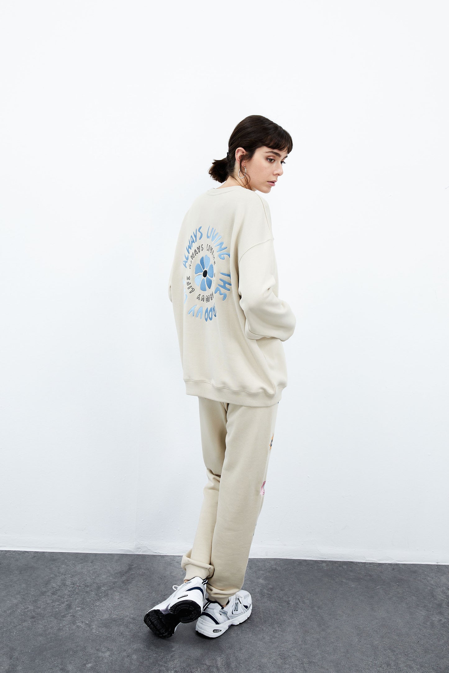 Iris Oversize Sweatshirt - Krem