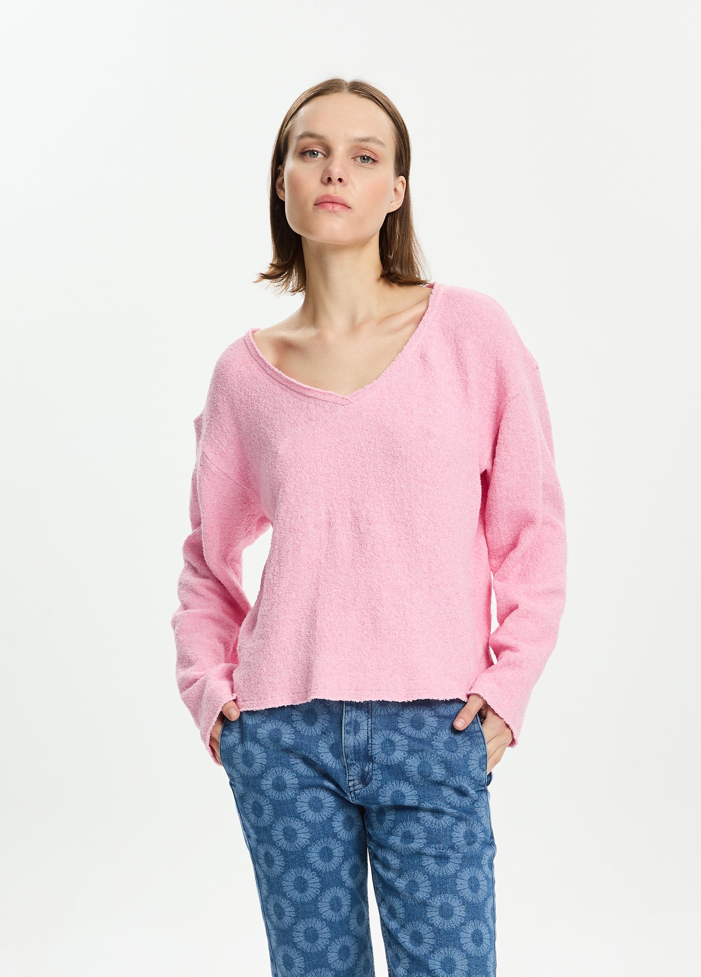 Knit V-Neck Long Sleeve Top