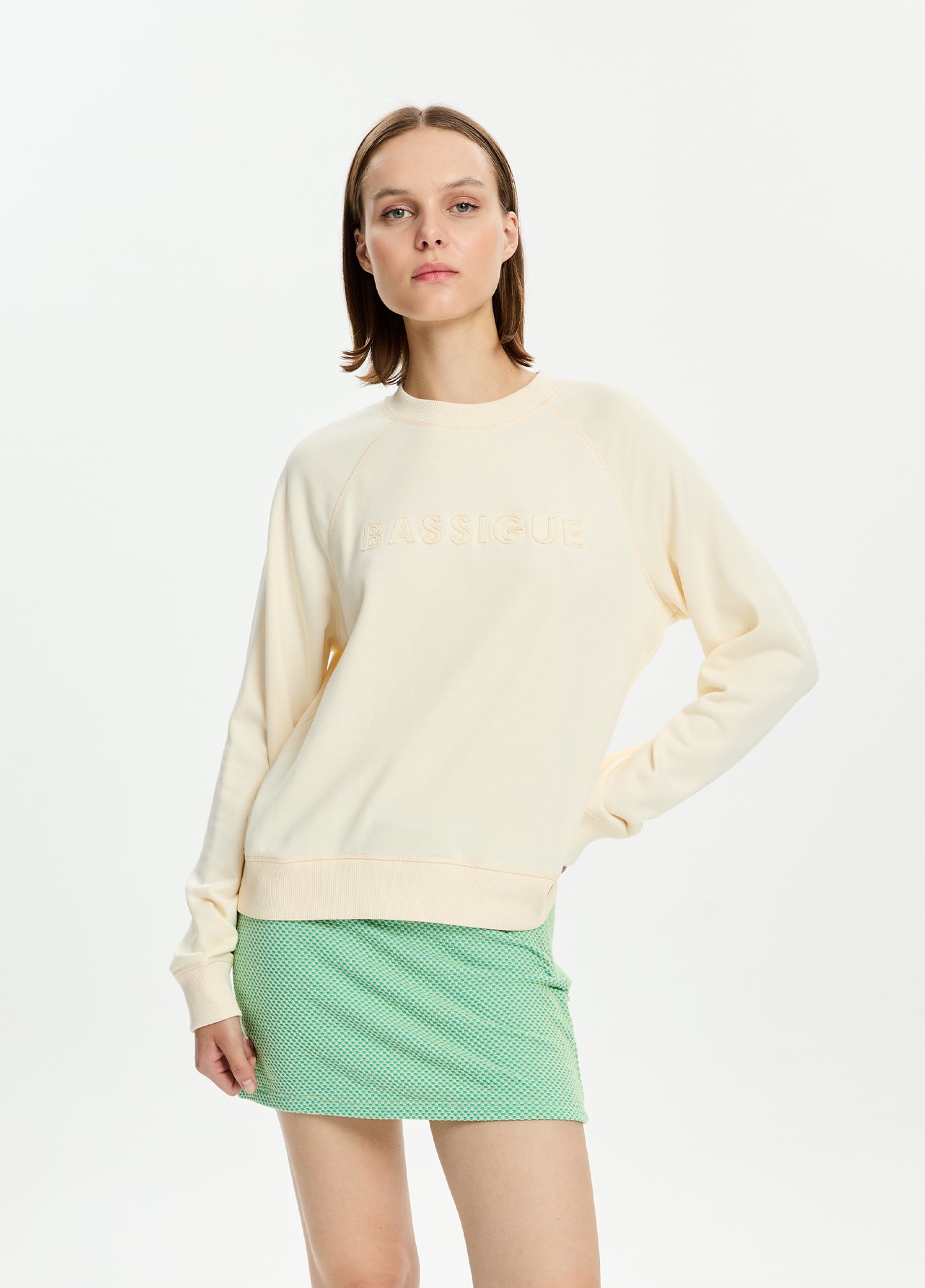 Crewneck Sweathirt w/ Logo Patch