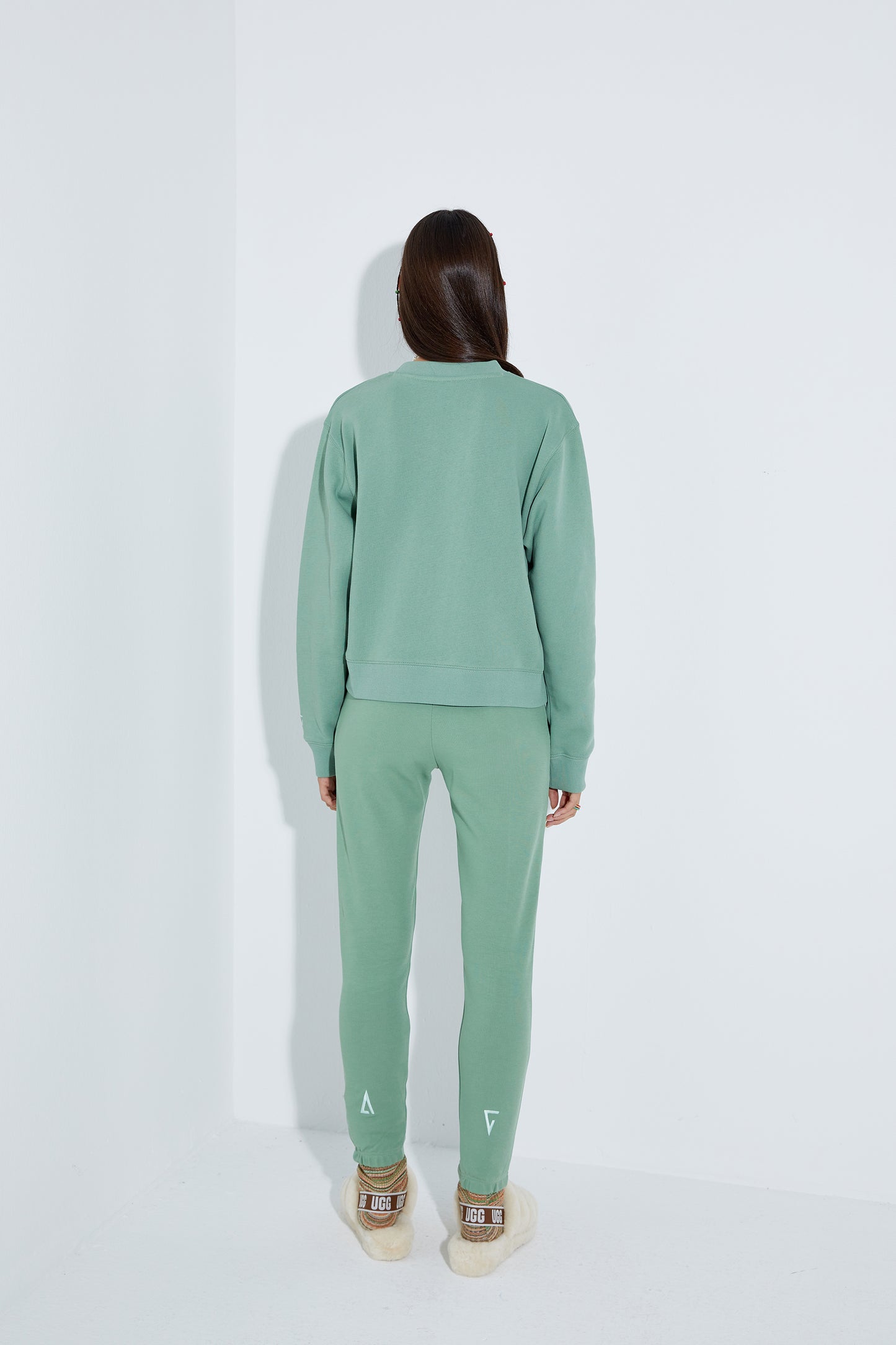 Load image into Gallery viewer, Cotton Crewneck Sweatshirt - Jade
