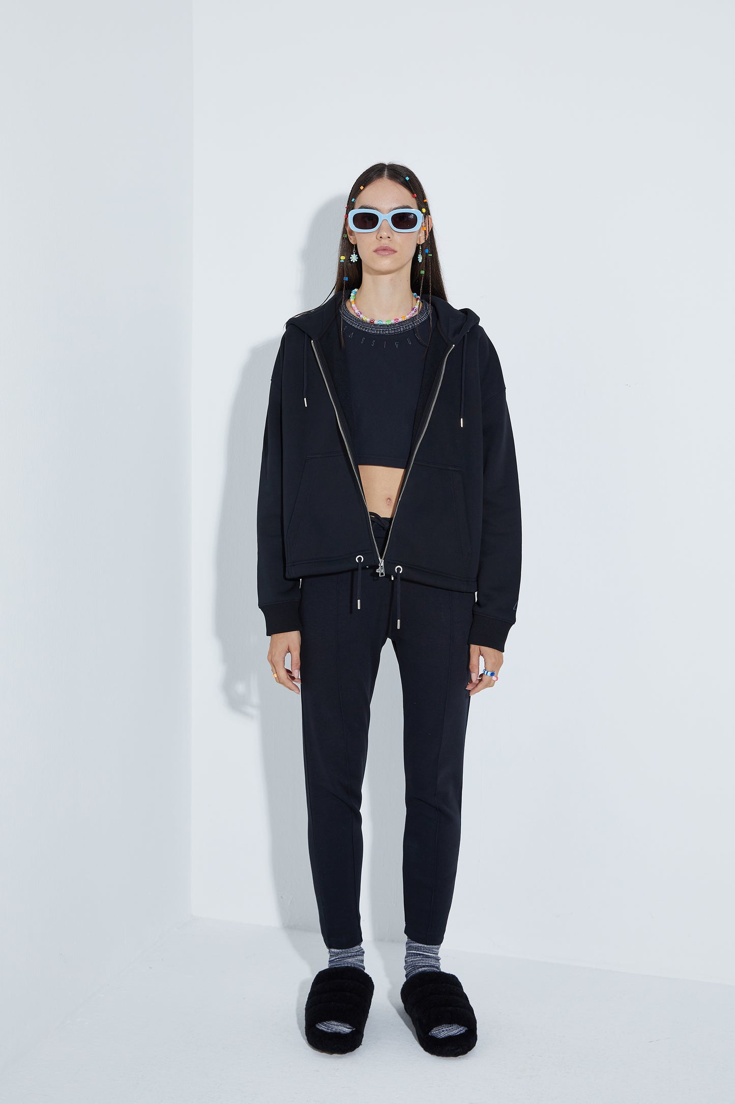 Dyna Zipper Hoodie - Black
